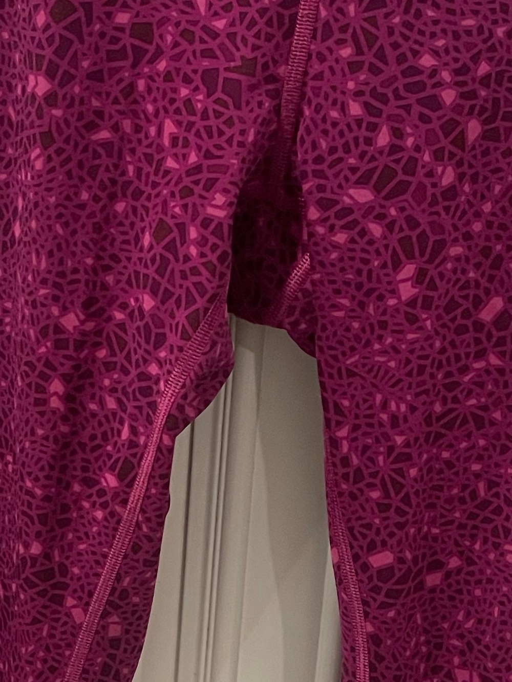 Lululemon High Times 7/8 Leggings Luxtreme
Paradise Geo Regal Plum size 6 - Picture 8 of 11